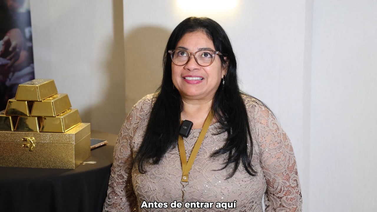Testimonio en video de un asistente a Riqueza Fire