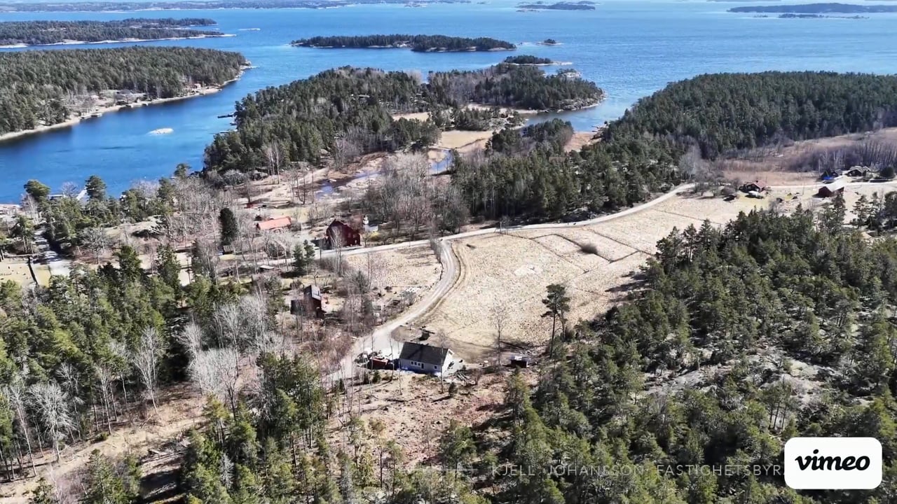 Tomt på Lervassa Ornö - Sjönära Haninge kommun - video