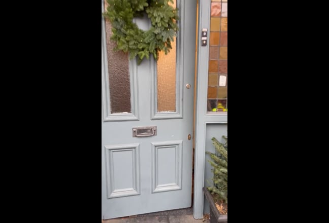 Beautiful large double, 5 mins from station  Main Photo