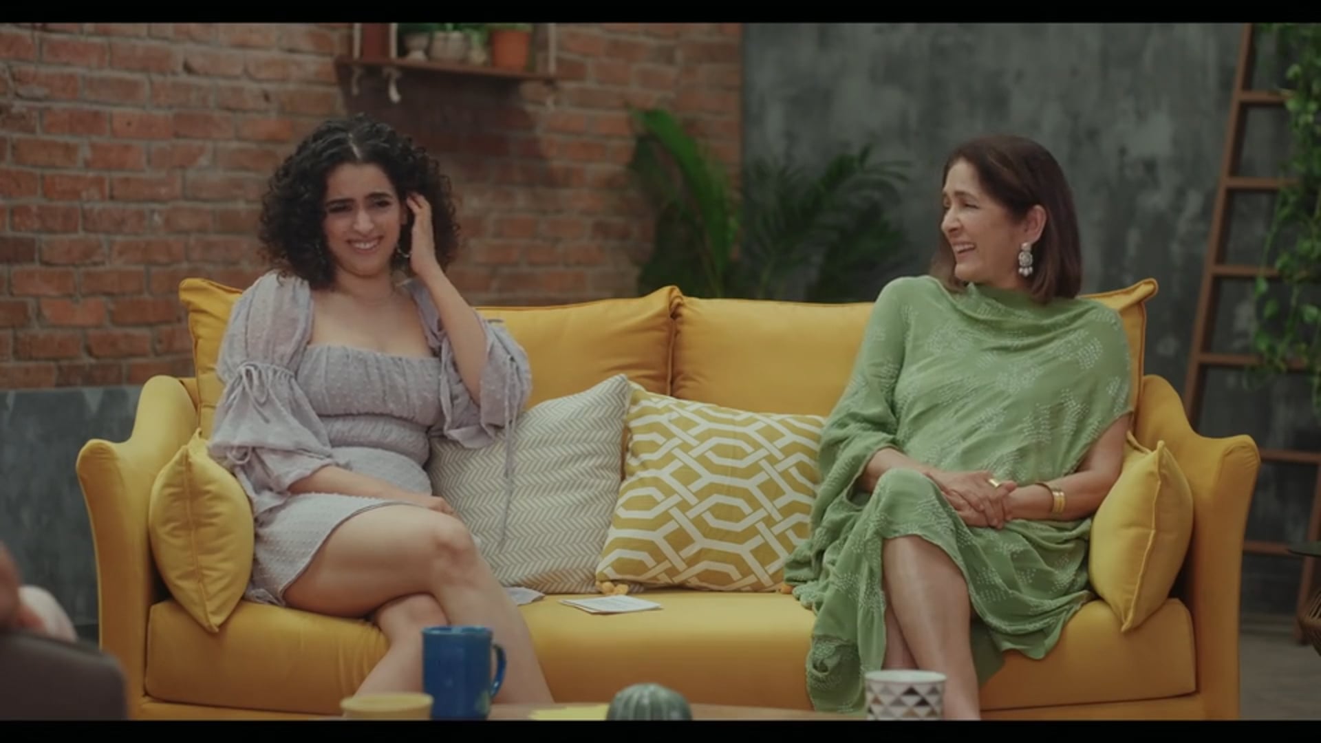 Bumble Dating These Days ft Neena Gupta and Sanya Malhotra