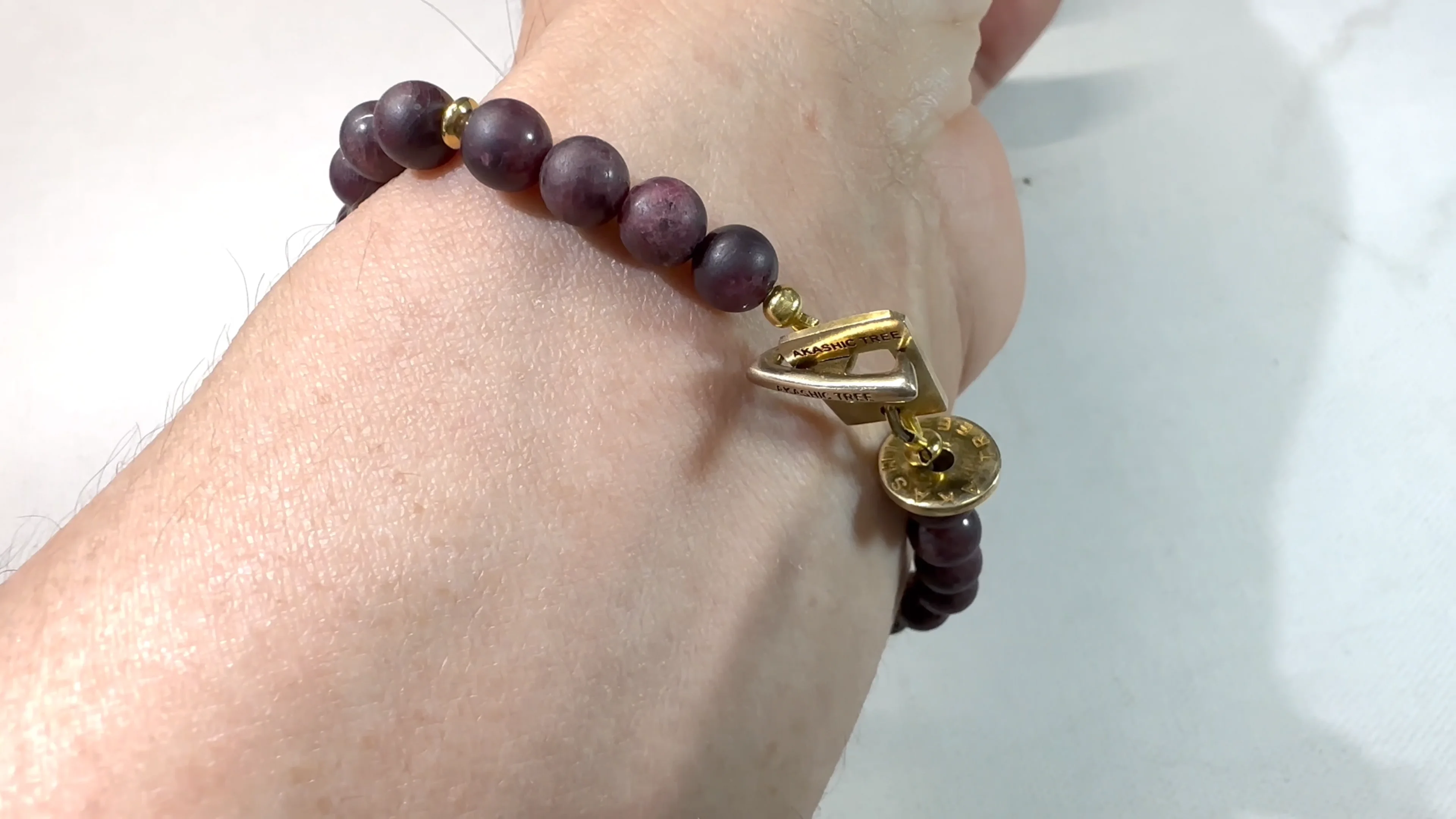 GARNET BRACELET(ガーネットブレスレット)｜COLOR-WINERED｜AKASHIC TREE