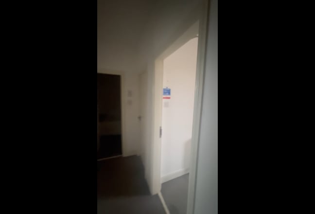 Room in hilltown Main Photo