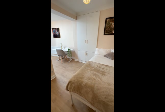 Garden en-suite room  Main Photo