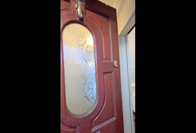 Newly Refurbished Two Rooms – E3  🏠 Bow Main Photo