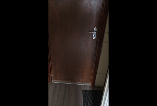 Very large 1 bed flat with private garden  Main Photo