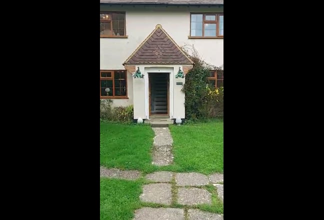 Classic Coast & Country Cottage Main Photo