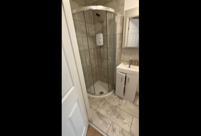 Spacious Double Room with bathroom  Main Photo