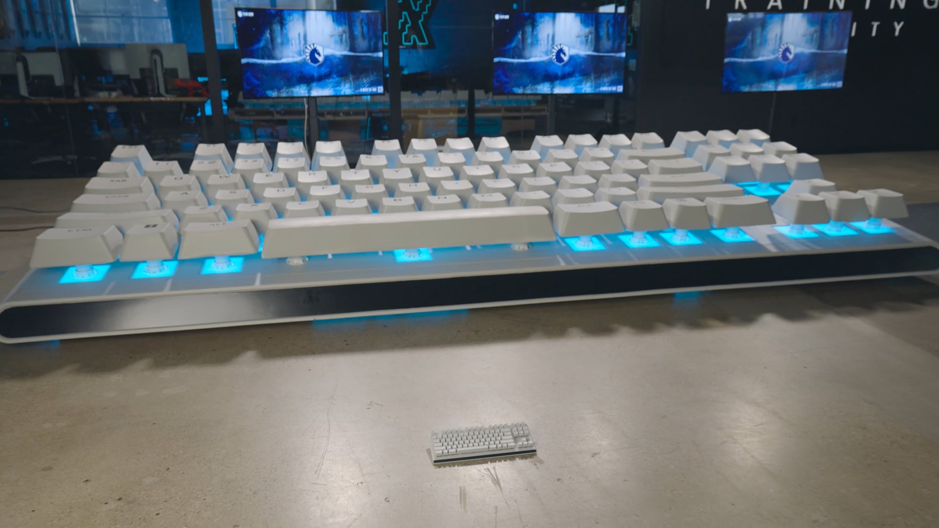 CLIOS Award Video - Alienware Giant Keyboard_Team Liquid