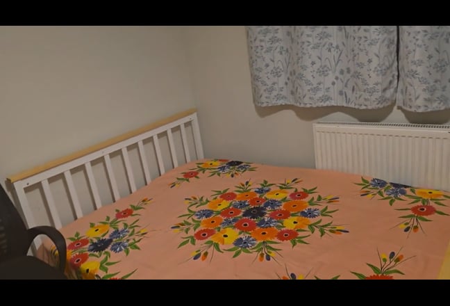 Double Room Nearby Gants Hill Station Main Photo