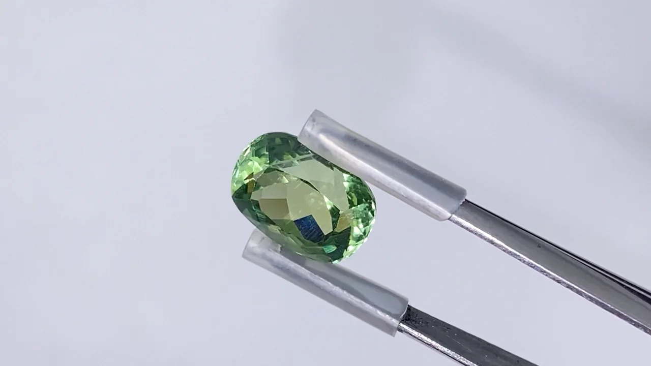 動画】【1点もの】宝石質グリーンアパタイトAAA ルース ファセット