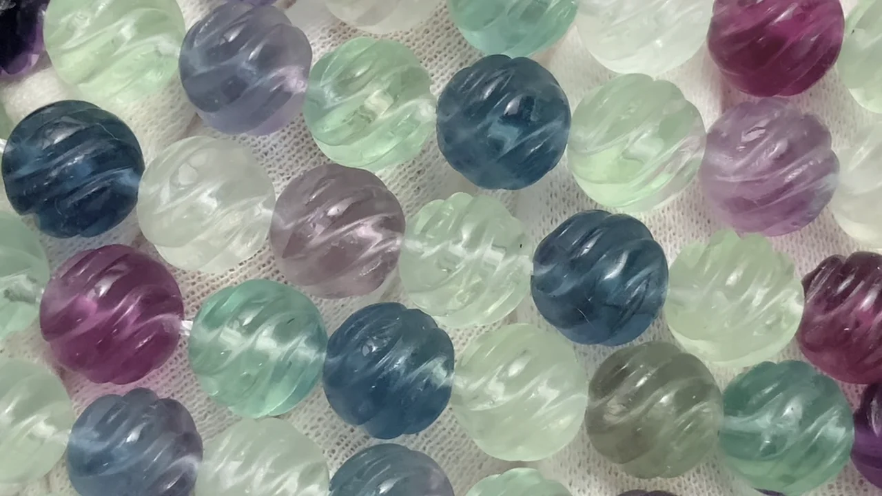 フローライト （マルチカラー） ラウンド10mm Sラインツイスト