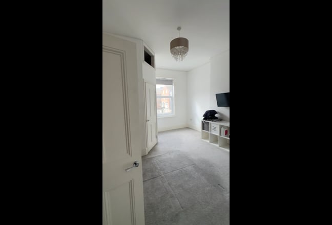 Luxury En-suite Large Furnished in Bexhill Town Main Photo