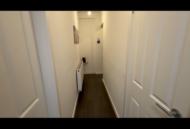 🔥 Ensuite Room Close to Town 🔥 Main Photo