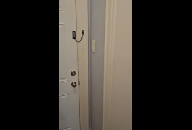 Room with Private bath and Kitchenette Main Photo