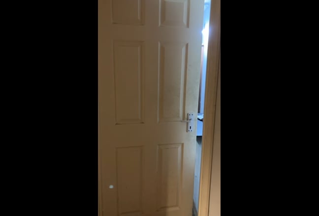 Double Room In Modern Apartment  Main Photo