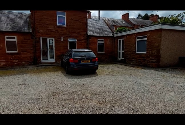 E-s double room in quiet cottage nr town centre Main Photo