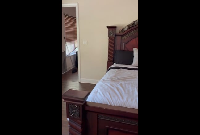 Room For Rent  Main Photo