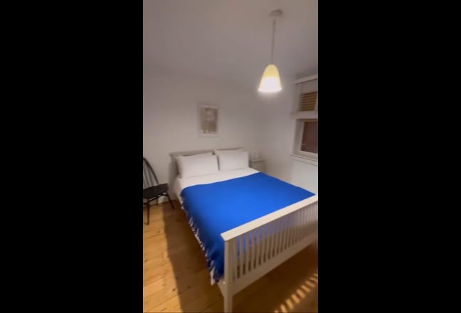 Room to rent in 3 Bed, 2 Bath House with Garden Main Photo