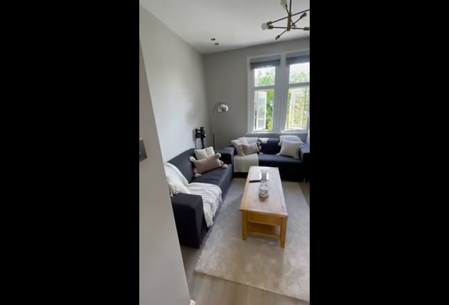 Room available in cosy Balham girls flat!  Main Photo