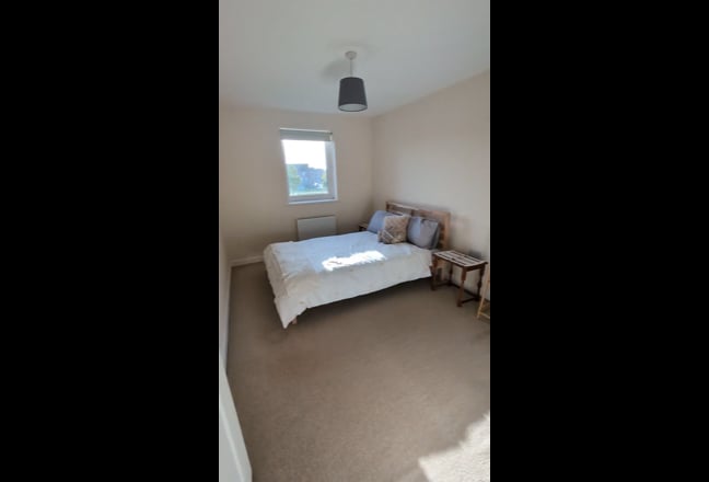 Spare room Eastleigh Main Photo