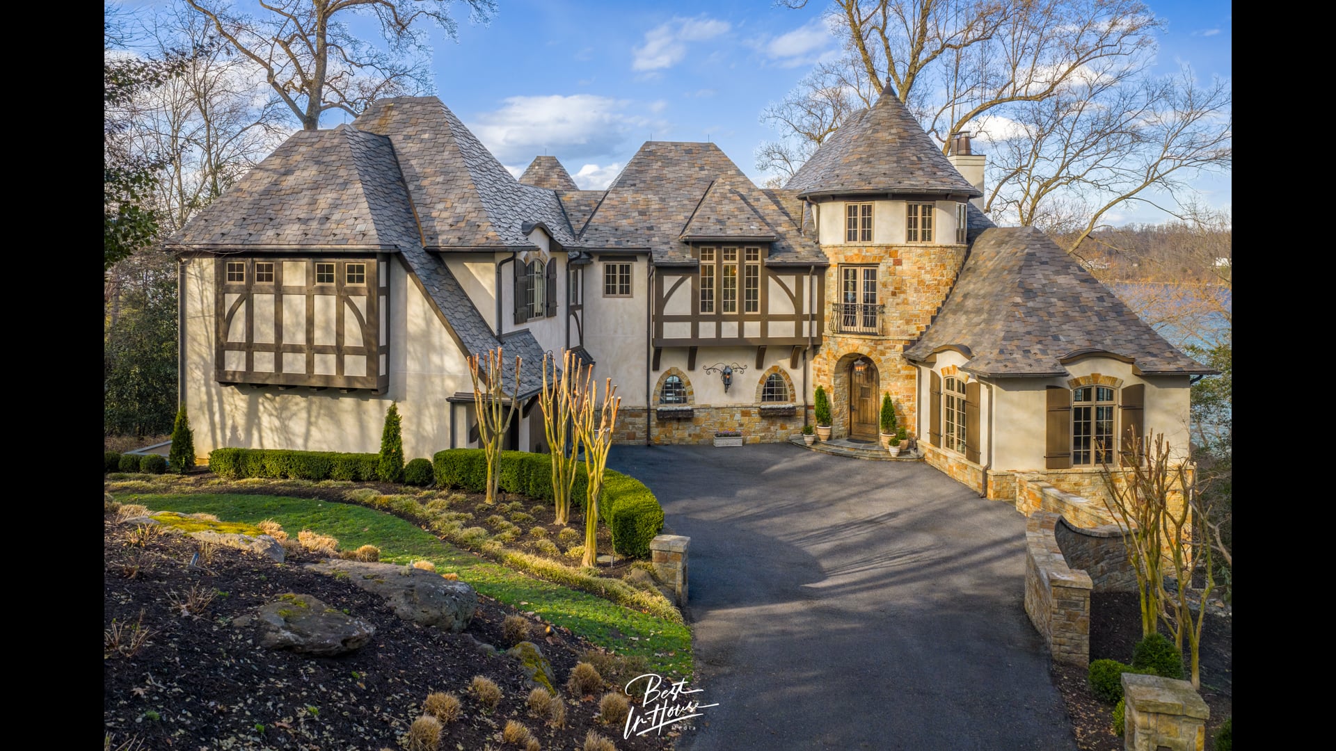 Luxury Property Tours