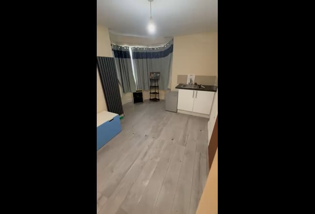 Spacious studio  Main Photo