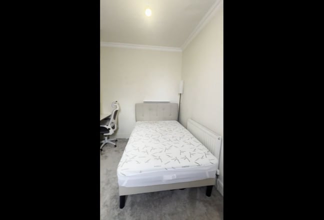 Cozy Furnished Room – Old Swan, Liverpool Main Photo