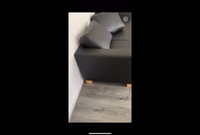 Nice spacious room for rent in Edmonton area Main Photo