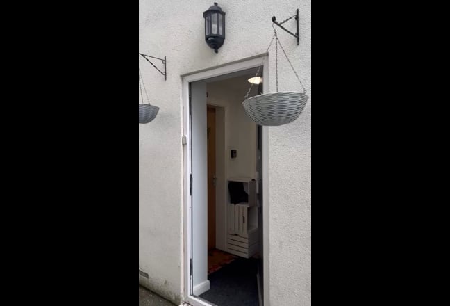 Bills Included Single Bed in Two Bed Flat Main Photo