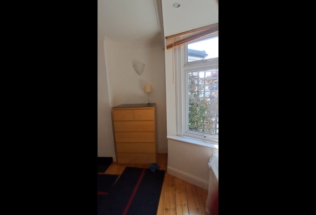 Double Room (Single Occupancy) in Upper Edmonton Main Photo