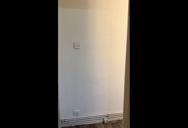 Short Term Room for rent- 21st May- 26th June!  Main Photo