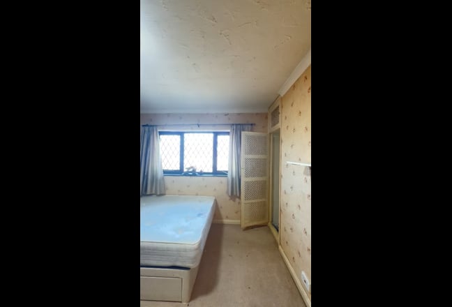 1 spacious double big bedroom available for rent Main Photo