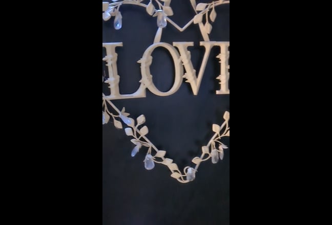 Downstairs bedroom with own  bathroom and entrance Main Photo