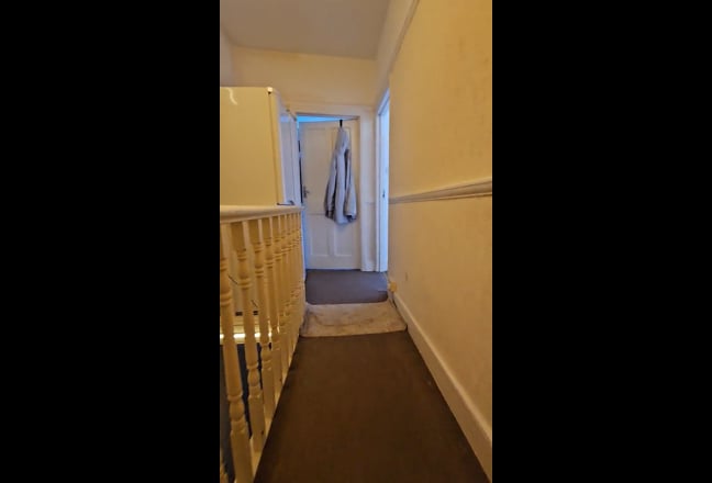 Room available friendly household  Main Photo