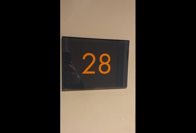 Room in a two bed flat Main Photo