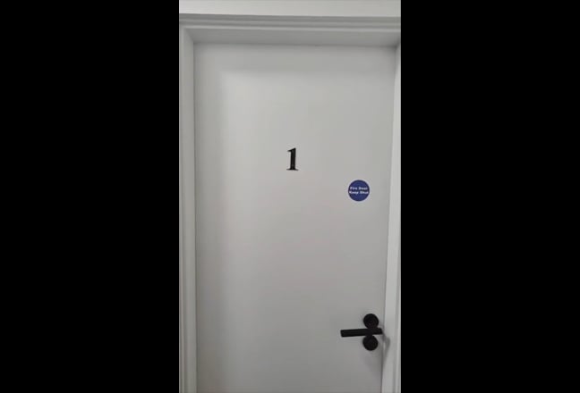 ✨ Modern 3 Bed Ensuite House – Fast Wi-Fi 900Mbps Main Photo