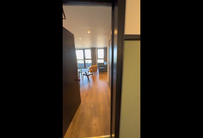 New furnished One bed Apt Main Photo