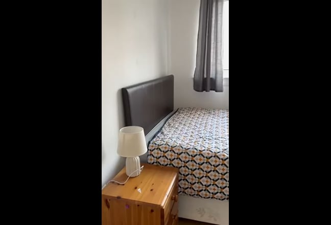 3 Rooms available in Drumbrae area  Main Photo