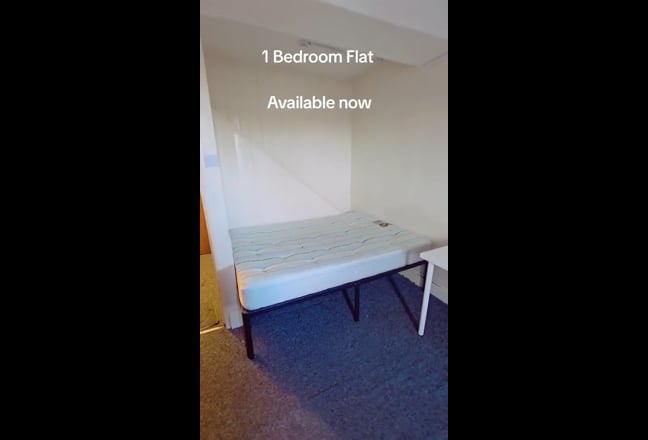 1 Bedroom Flat Main Photo