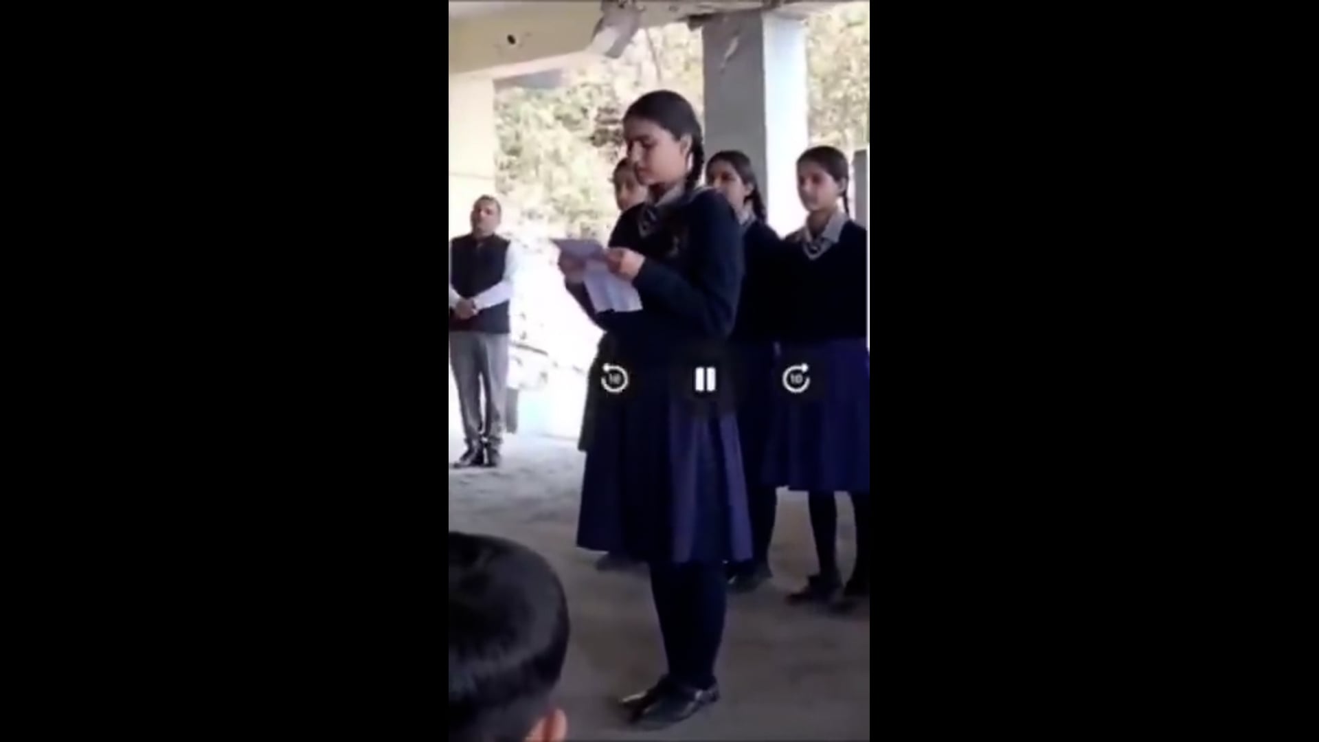 ➡️....कांग्रेस शासित हिमाचल प्रदेश के.....*
*एकेएम स्कूल, ददाहू, सिरमौर में इस्लाम के बारे में सीखते छात्र 
*लेंसकार्ट और TCS के बाद अब स्कूलों में भी जिहाद का गंदा खेल चल रहा है*