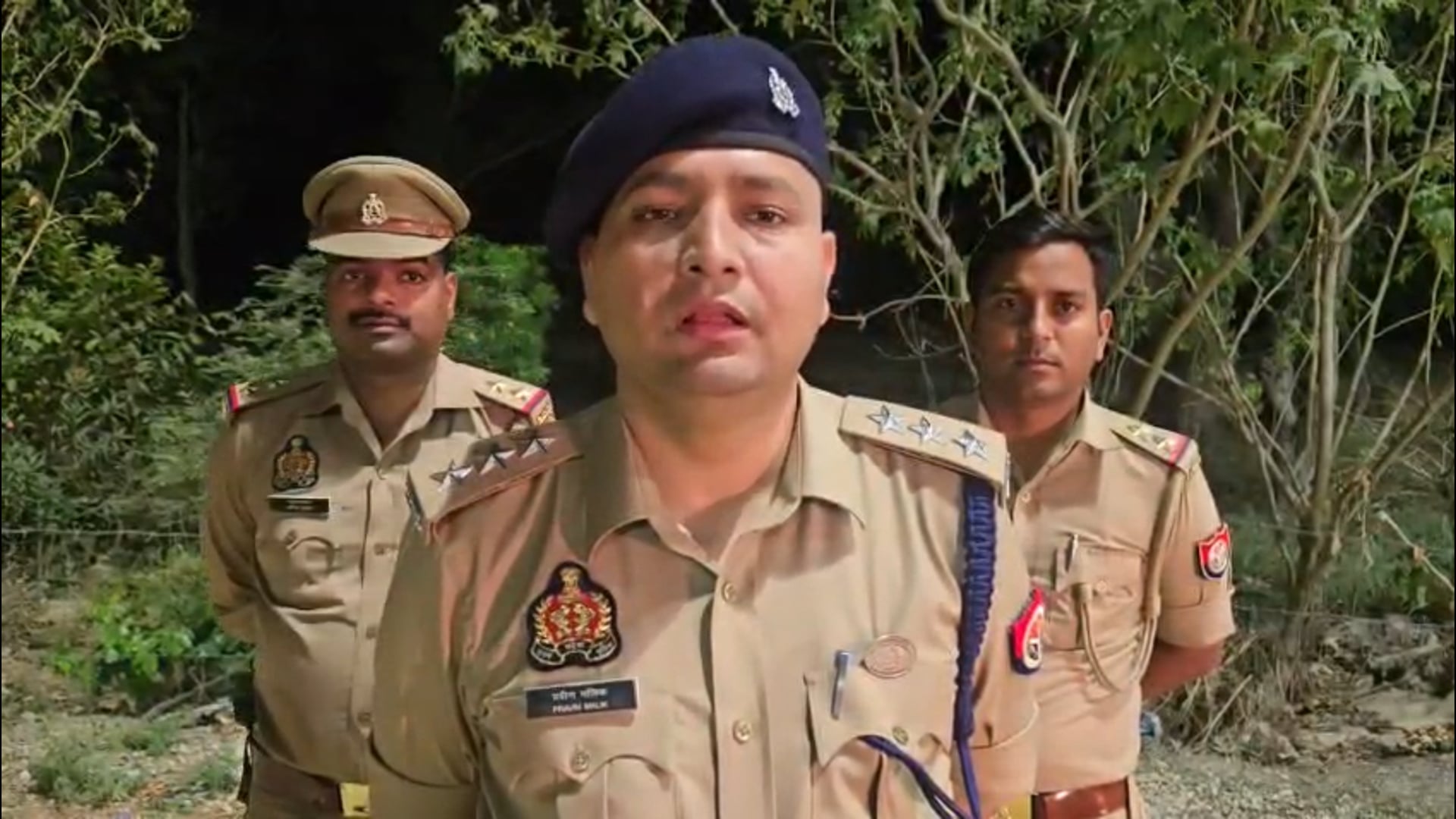 पुवाया पुलिस की व्हाइट