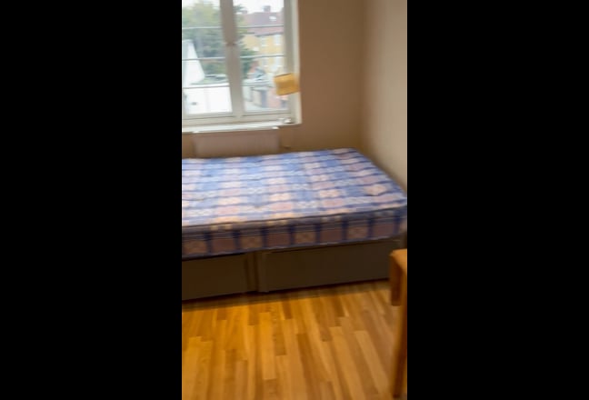 Great Value Studio Inclusive Of Bills Main Photo