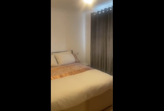 🌟 Spacious Double Room in a 3‑Bedroom Townhouse Main Photo