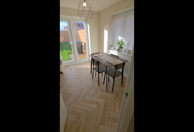 Ensuite Rooms in New Build House-Scarborough(YO11) Main Photo