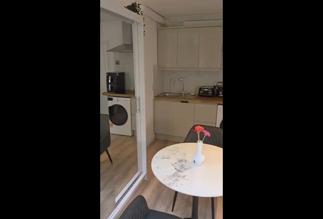 New decorated, twice a week cleaning service  Main Photo