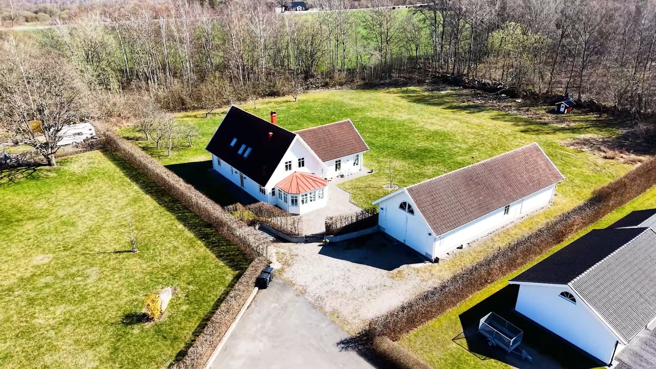 7 rum Villa på Jönssons väg 3 Ivetofta Bromölla kommun - video