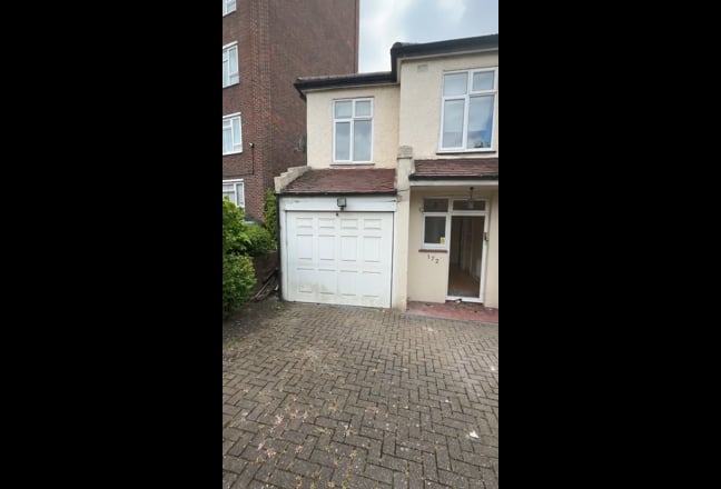 Fab 4 Bed House on Leigham Court Rd Streatham Main Photo