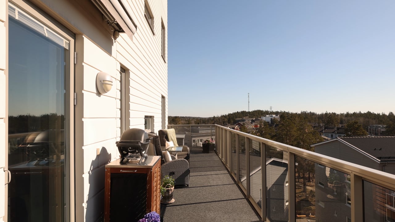5 rum Lägenhet på Tollarevägen 26, 6 tr Tollare Nacka kommun - video