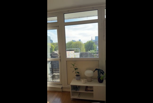 Short-term sublet next to Columbia flower market Main Photo