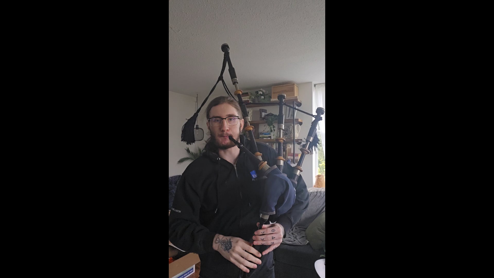 Promotional video thumbnail 1 for Seòsamh Williamson Bagpiper